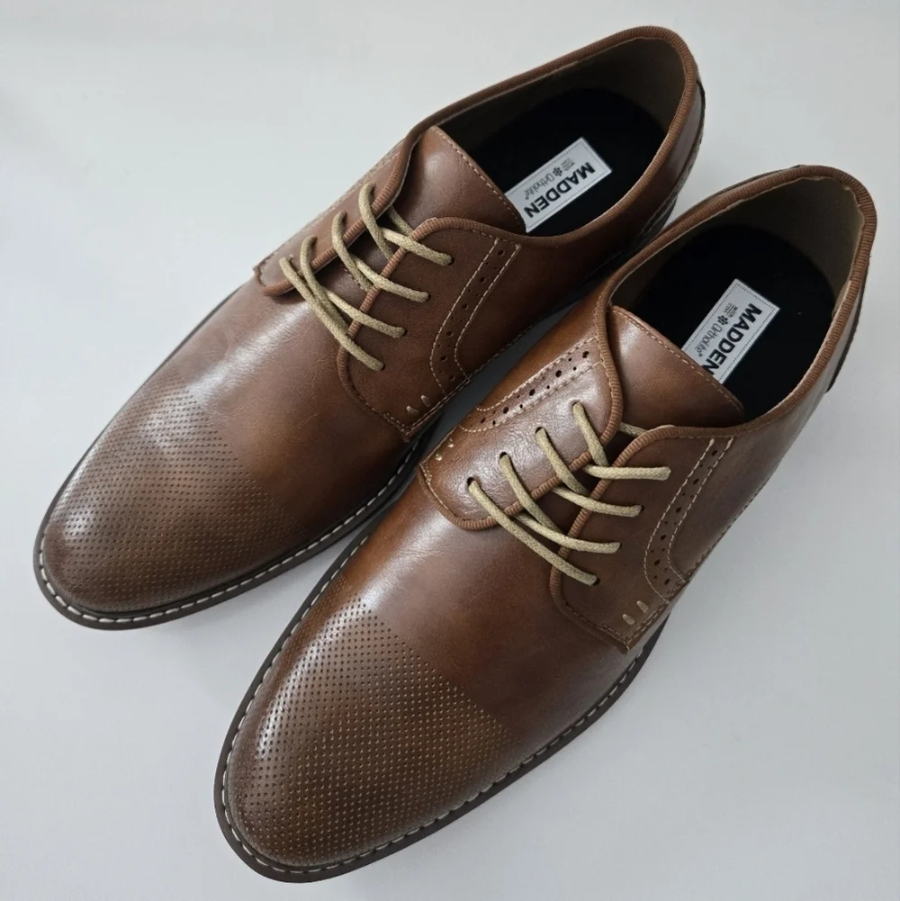 Madden Men's Alk Oxford Dress Shoes. Cognac. Size 8.5. New.Men's Madden Perfora